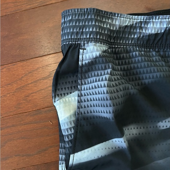 NWT Speedo Men's Tech Volley UPF50+
Swim Shorts trunks Size 2XL Grey Black - Picture 9 of 10